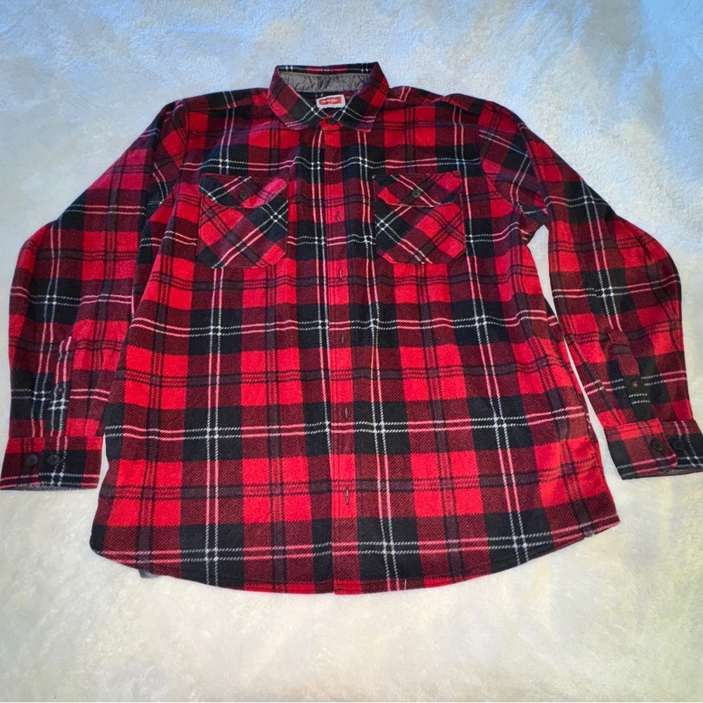 Wrangler Red and Black Plaid Men's Shirt Size XL